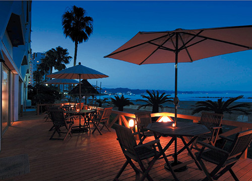 鴨川ユニバースホテル