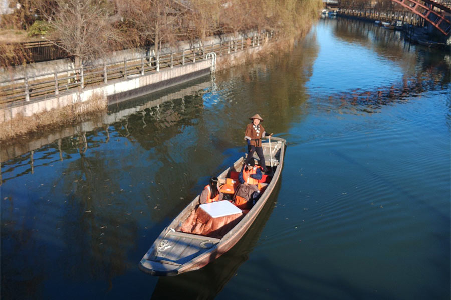 水郷潮来遊覧船「ろ舟遊覧」