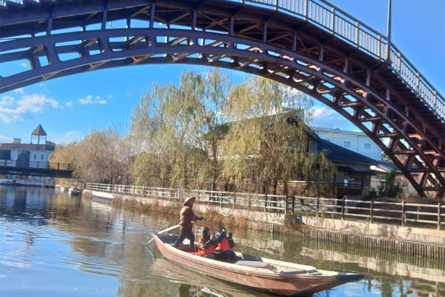 水郷潮来遊覧船「ろ舟遊覧」
