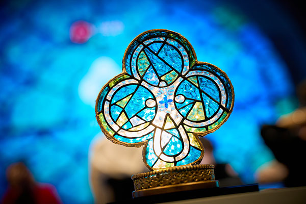 ステンドグラストロフィー