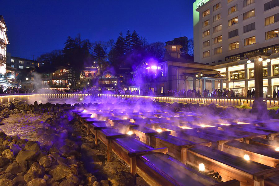 湯畑夜景