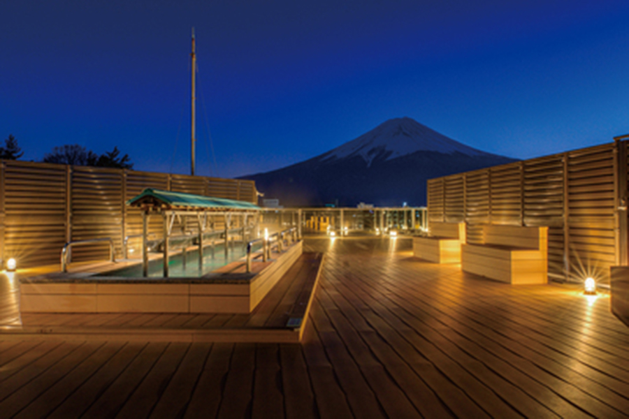 富士に抱かれた湖畔の宿　湖南荘