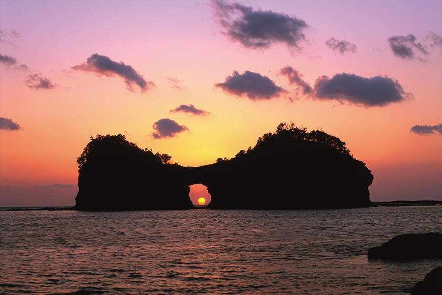 円月島