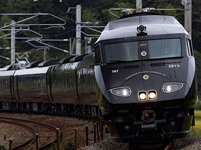 特急 36ぷらす3の写真