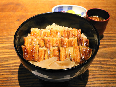 あなごめしうえの
