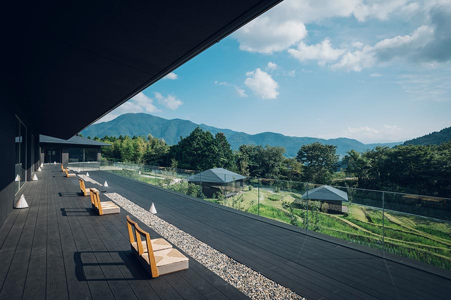 棚田を一望する「棚田テラス」