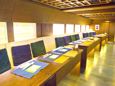 2号車「夏清（なつすがし）の章」、「冬清（ふゆすがし）の章」