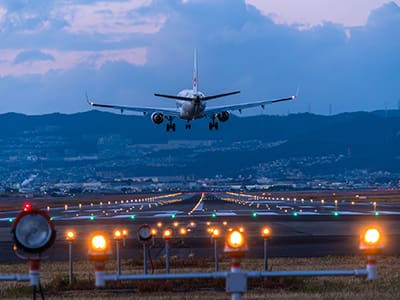 大阪国際空港