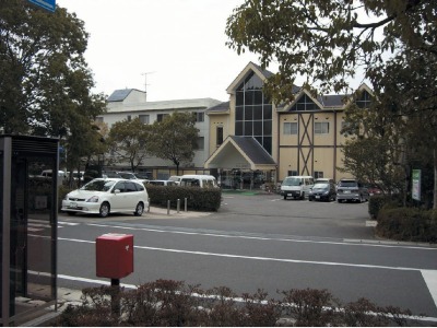 �z�e���r�o�@�|�������������|�̊O��