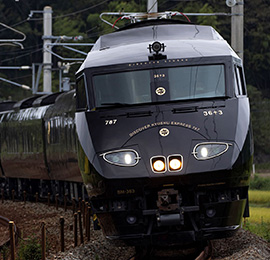 特急36ぷらす3の写真