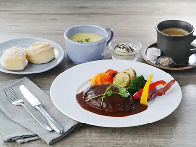 赤牛ハンバーグランチセットの写真