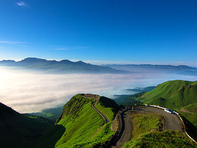 阿蘇市道狩尾幹線（ラピュタの道）