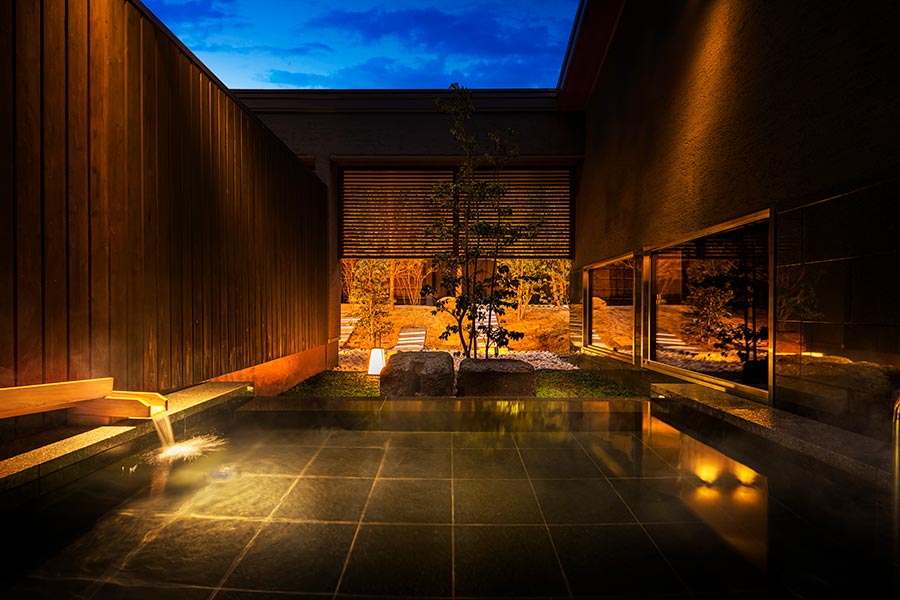 温泉 600年の歴史を持つ「神授の湯」