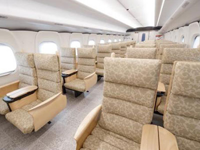 西九州新幹線かもめ内観写真