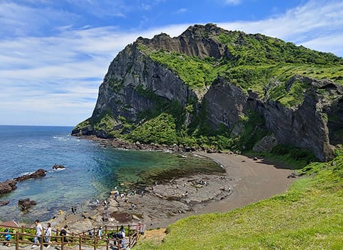 城山日出峰（ソンサンイルチュルボン）イメージ画像(画像提供：韓国観光公社)