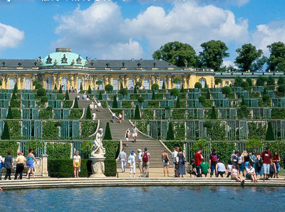 ポツダムとベルリンの宮殿群と公園群(ドイツ)