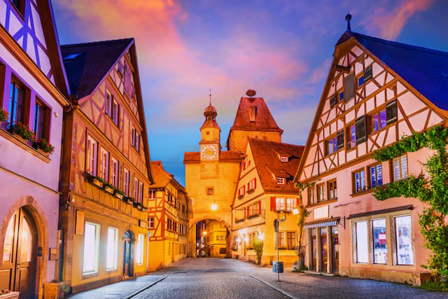 ＜関西発＞ローテンブルク城壁内のホテルに泊まるドイツクリスマス６日