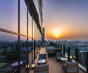 屋上テラスからの夕焼け