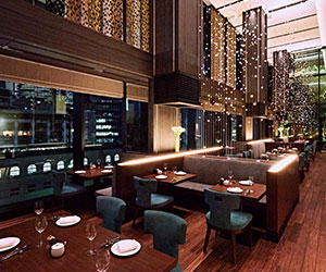 高級感のあるレストランの夜景