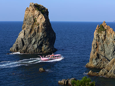 青海島観光汽船