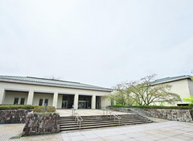 石川県立美術館