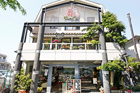 パティスリー ベルン 甲子園本店