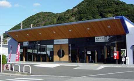 周参見駅