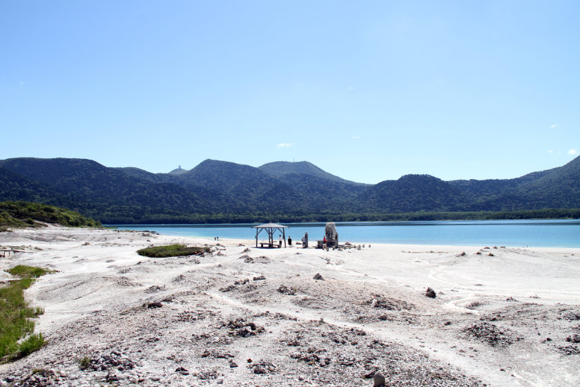 極楽浜・宇曽利湖