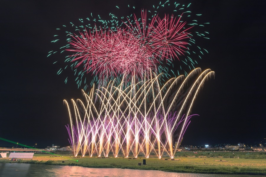 石和温泉花火大会
