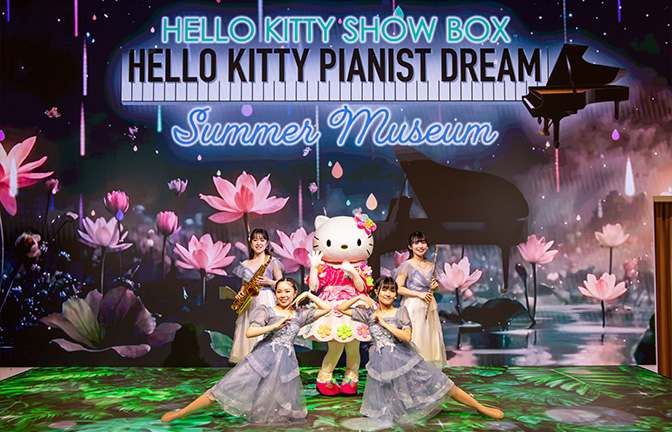HELLO KITTY SHOW BOX