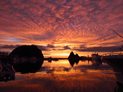 【夕陽】ウトロ港から見た夕陽。ウトロは夕陽が一級品です。
