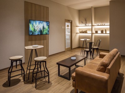 【喫煙スペース】当館は全室禁煙でございます。1Fの喫煙スペースをご利用ください。