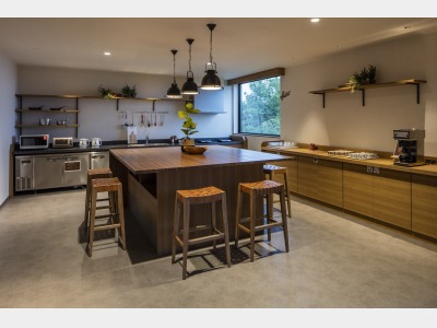 パブリックキッチン