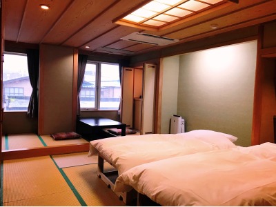 西館和風ツイン掘り炬燵付