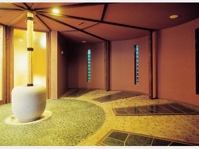 【6階大浴場】石室の湯／岩盤浴場