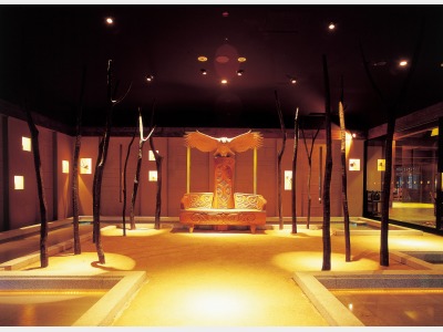 ギャラリー「湖森の座」