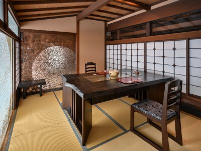 料理茶屋「ひな」