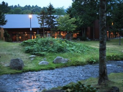 �����v�̏h�@�X�ׂ̊O��