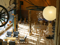 �y���r�[�z���̓��������C�����ǂ������̃��r�[�B�n���E�ÕʎY�̖؂��ӂ񂾂�Ɏg���A�؂̉�����ɕ�ݍ��܂�܂��B