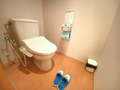 和室10畳／トイレにはウォシュレットを完備。