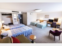 �t�@�~���[���[��