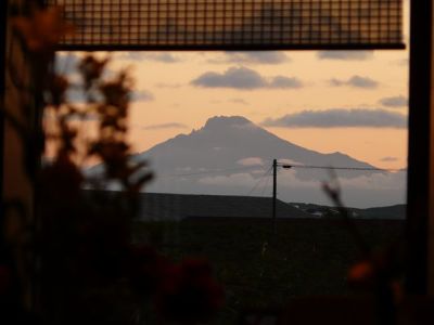 晴れた日はラウンジから利尻島が見られます