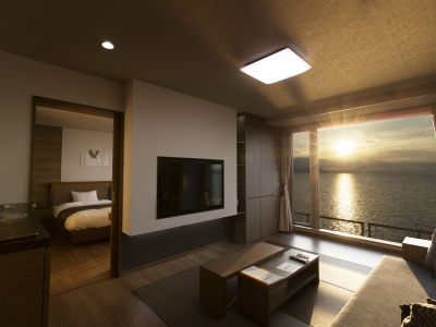 【湖＆夕日側】デラックスツイン　※イメージ