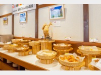 ���E�̃p����W��