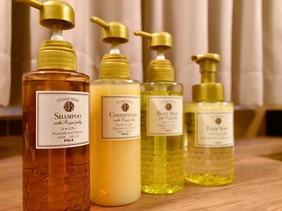 【アメニティ】お部屋には備え付けのシャンプー・リンスもご用意しております。