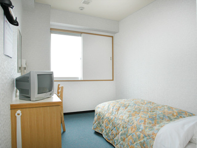 ★シングルルーム★ビジネスにも観光にも便利なリラックスルーム♪９７ｃｍベッド１台
