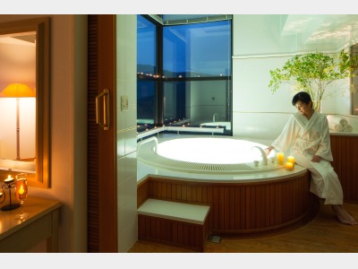 リゾナーレトマム　客室内展望ジェットバスイメージ