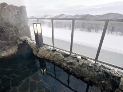 【露天風呂】四季折々の景色が楽しめます