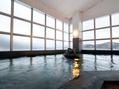 【大浴場】足をのばしてゆっくりと