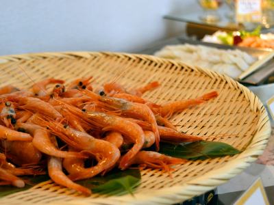 【夕食バイキング（夏季限定）】甘エビは身が柔らかく、独特の甘みがあります。